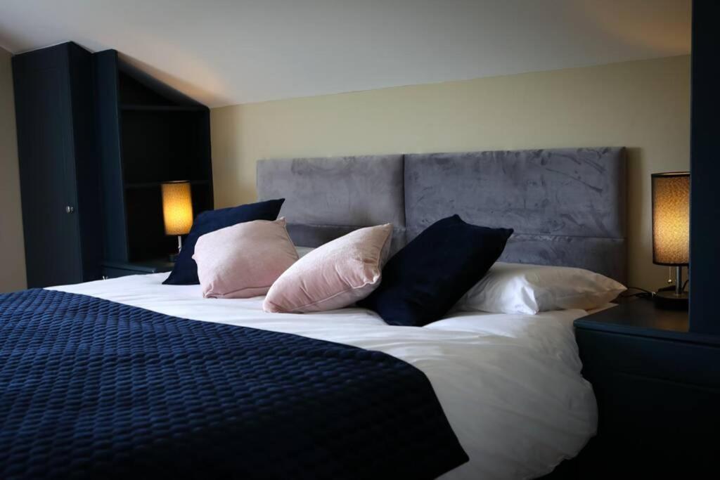 5* Self Catering Villa Nenagh Exteriör bild