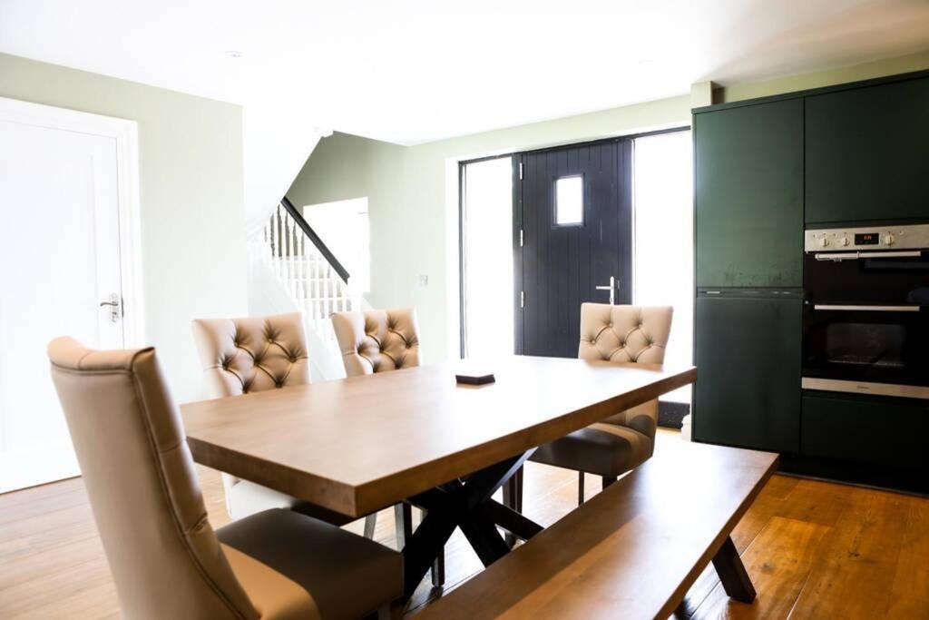 5* Self Catering Villa Nenagh Exteriör bild